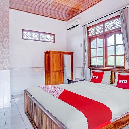 Oyo 90532 Verra Guest House Seminyak Exteriör bild