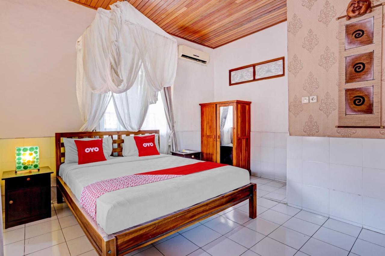 Oyo 90532 Verra Guest House Seminyak Exteriör bild